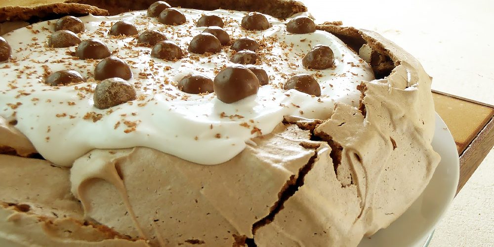 Pavlova de Chocolate ‘Simples e deliciosa