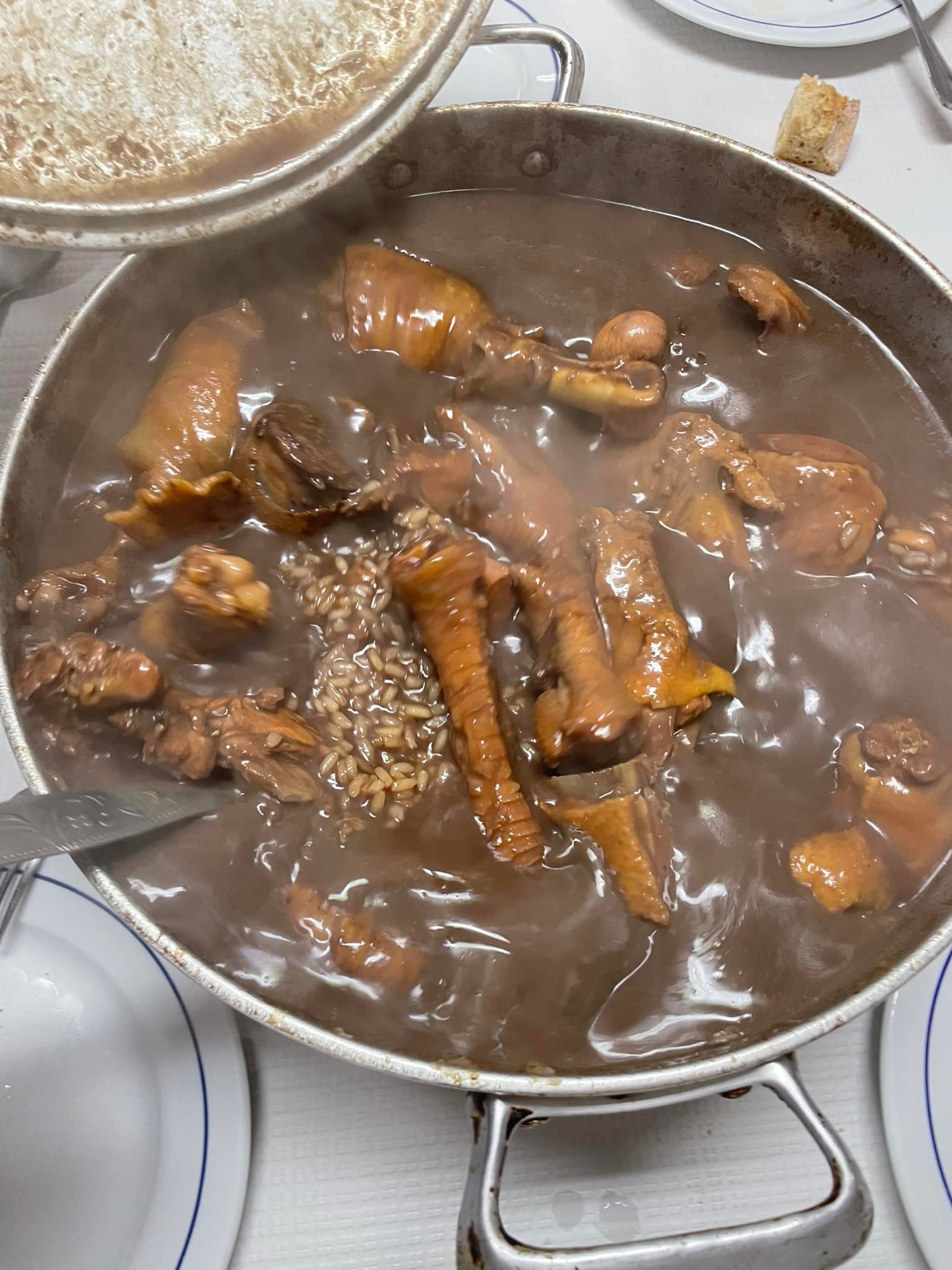Delícia e tradicional Portuguesa: Arroz de Cabidela