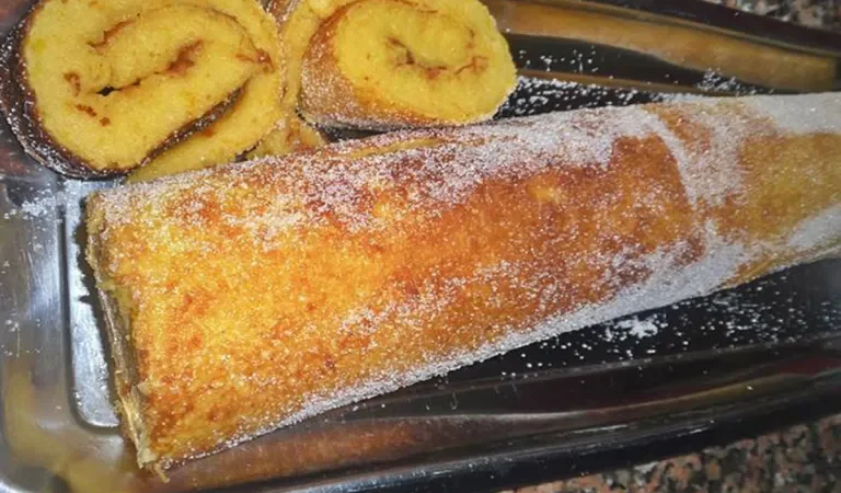 Torta de iogurte, pão e laranja