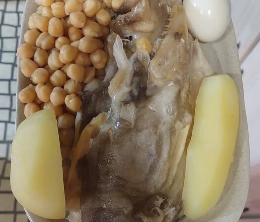 Caras de Bacalhau com Grão e Batatas