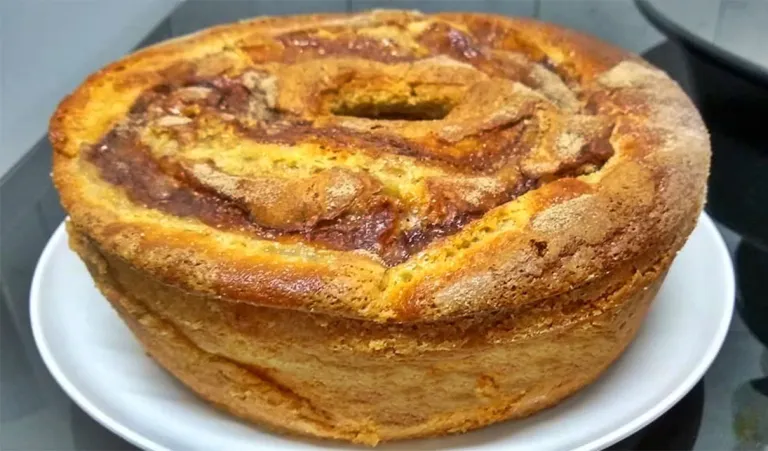 Pão de ló de canela e limão