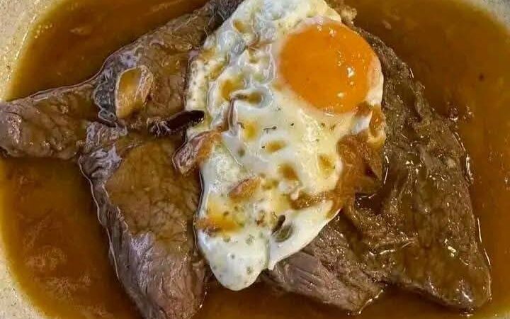 Receita de Bife com Ovo a Cavalo