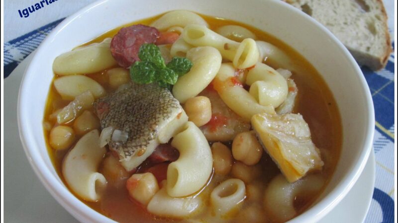 Sopa de Grão com Bacalhau e Chouriço