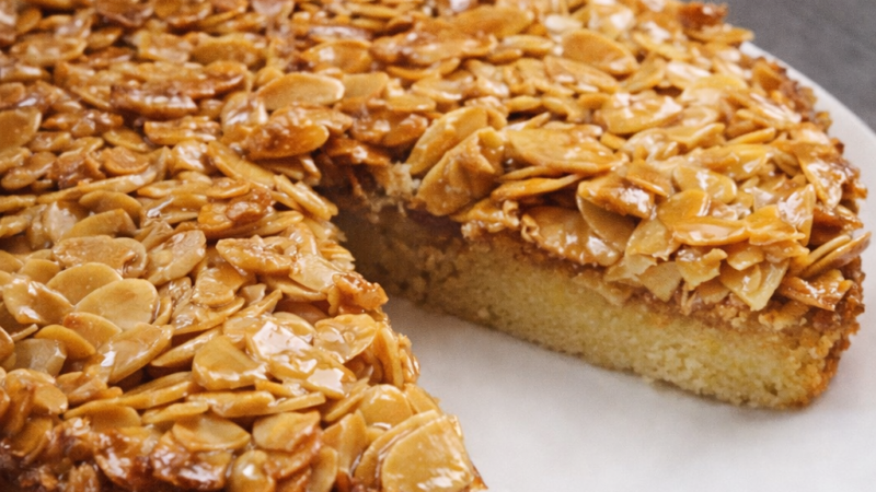 Tarte de Amêndoa -prepara-se em 5 minutos e com 5 ingredientes