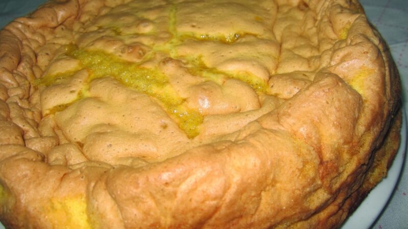 Pão de Ló rápido com 3 ingredientes