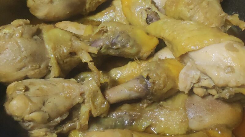 🍗 Pernas de Frango em Caril