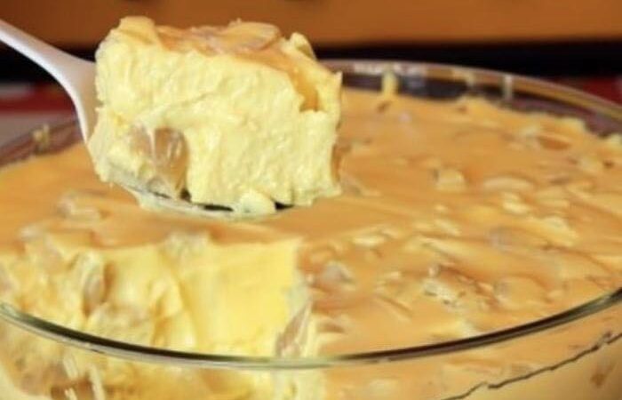 Mousse cremosa de ananás