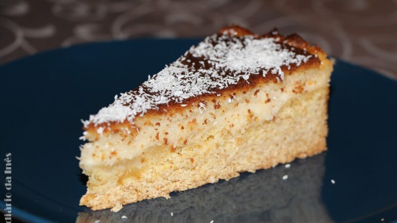 Delícia encharcada de coco