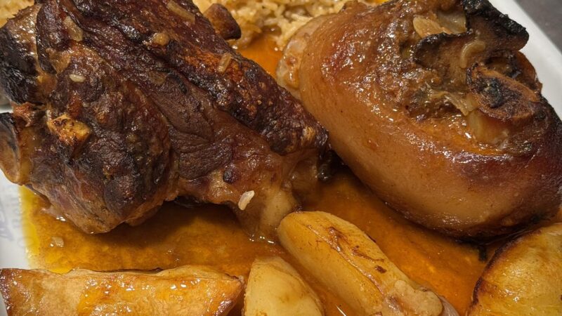 Pernil de Porco no Forno com Batatinhas