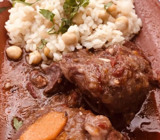 Bochechas Estufadas em Vinho Tinto com Arroz de Grão