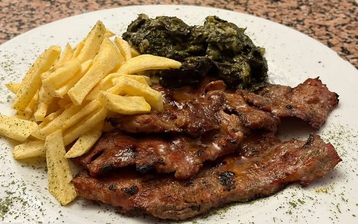 Plumas de Porco Preto