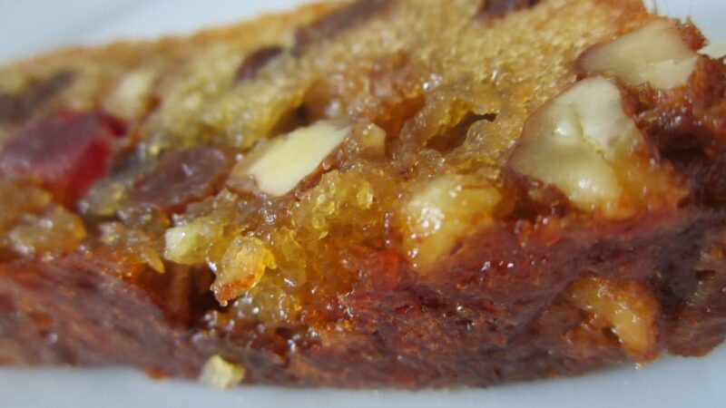 Bolo de Nozes, Passas e Cerejas Cristalizadas