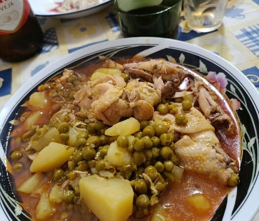Frango com Batatas e Ervilhas
