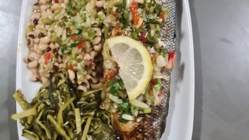 Robalo com Feijão-Frade e Grelos