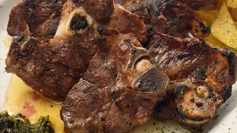 Costeletas de Borrego Grelhadas à Portuguesa